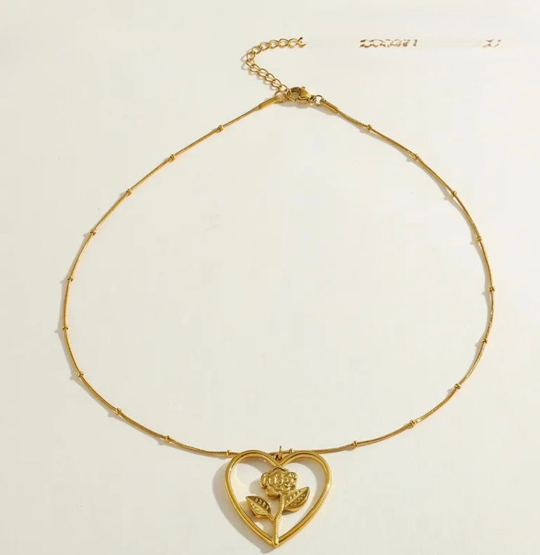 Necklace Rosa
