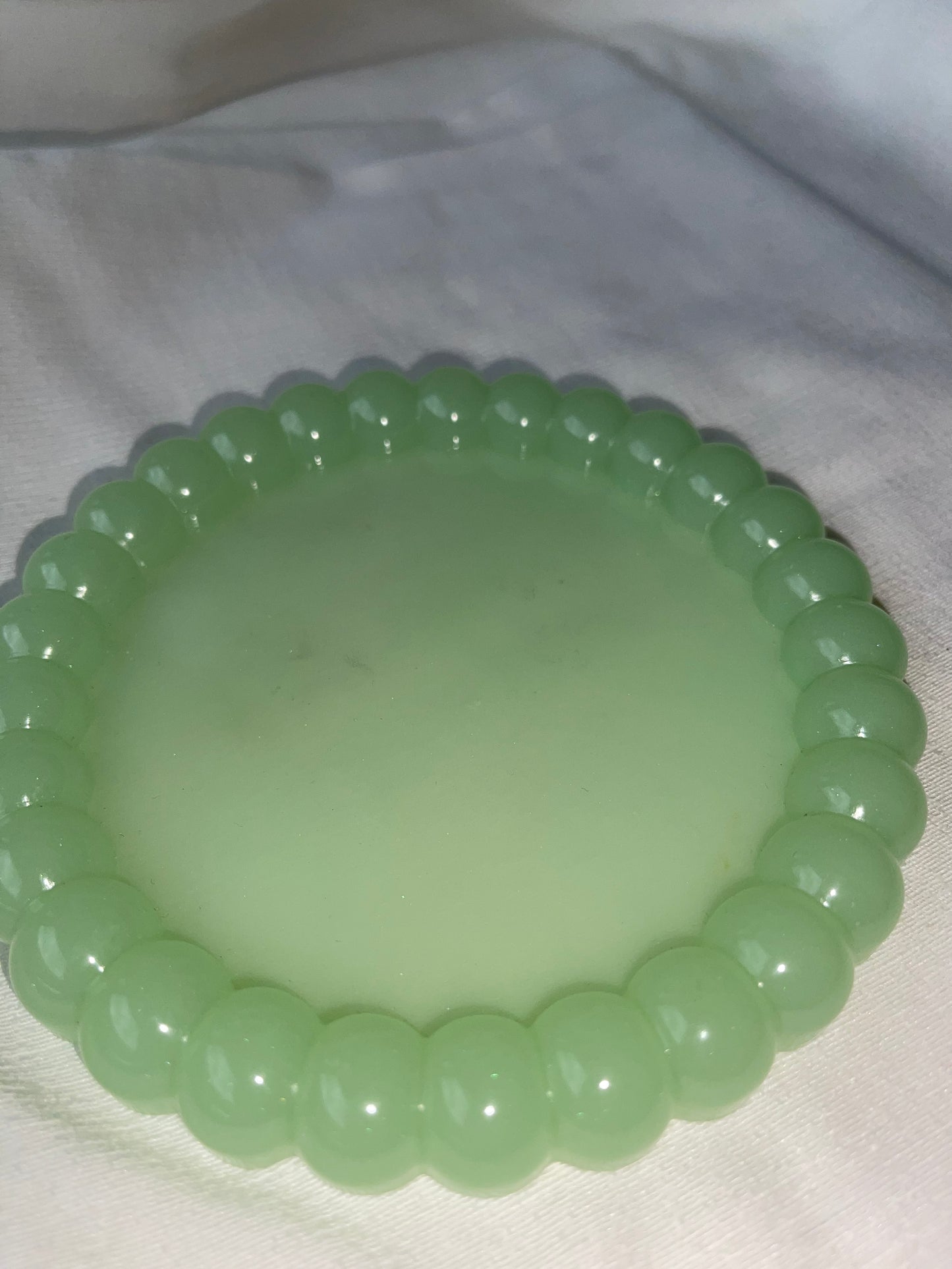 Round plate
