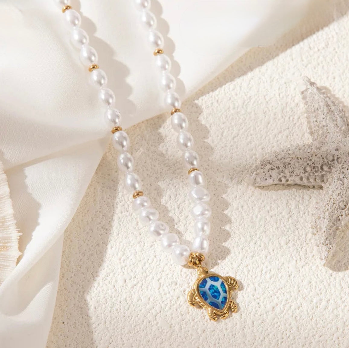 Necklace Lily